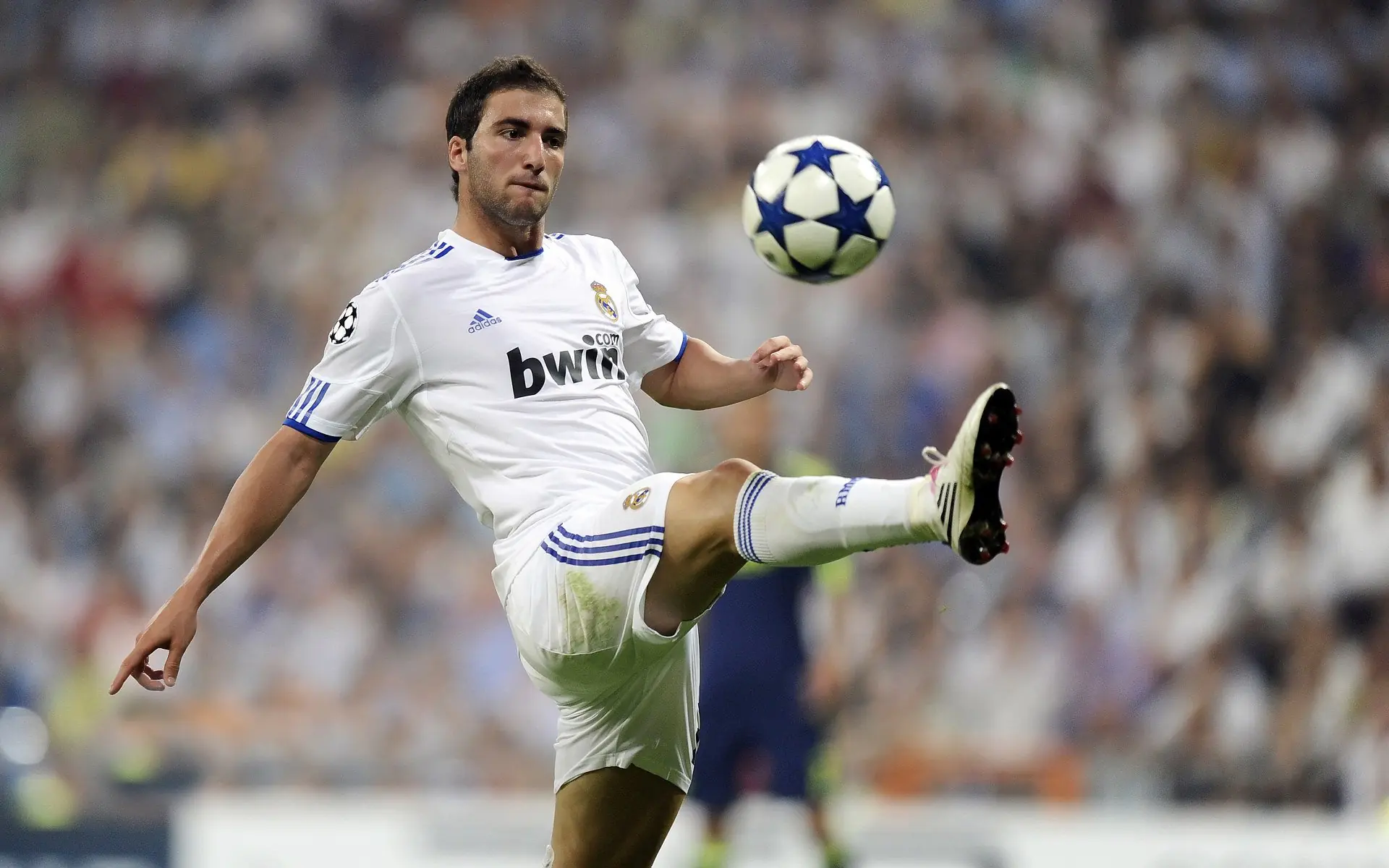 融合“足球+科技”新成果在行业集中亮相,引领行业新风尚,体教融合足球方案